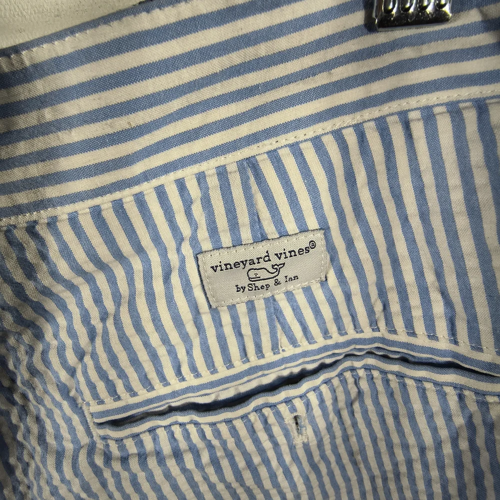 Vineyard Vines Men's Size 34 Flat Front Classic Blue Striped Shorts